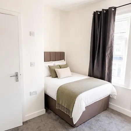 Holiday home The Aire House - 4 Bed - 4 En-suite House *