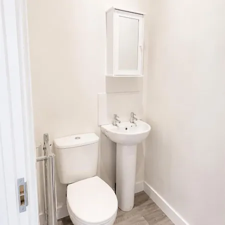 Holiday home The Aire House - 4 Bed - 4 En-suite House *